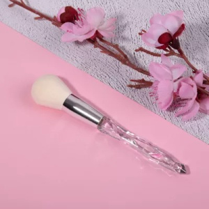 ЮниLook Кисть для компактной или рассыпчатой пудры, акрил, металл, ворс нейлон, 17,2см, 1-2 дизайна