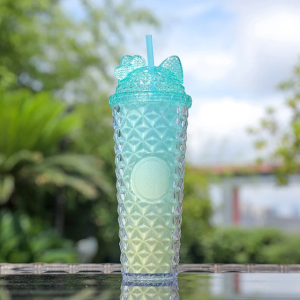 Стакан пластиковый с крышкой. Микки, 710мл (мятно-желтый)