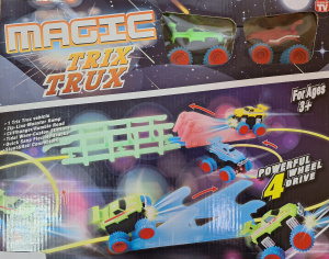 Набор Trix Trux №XL-111 (2 машинки + трасса + аксессуары)