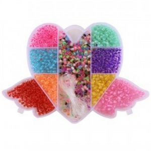 Набор бисера СЕРДЦЕ, в комплекте 8 цветов и эластичная нить, размер 17.6*12.5*2 см. ПВХ-упаковка